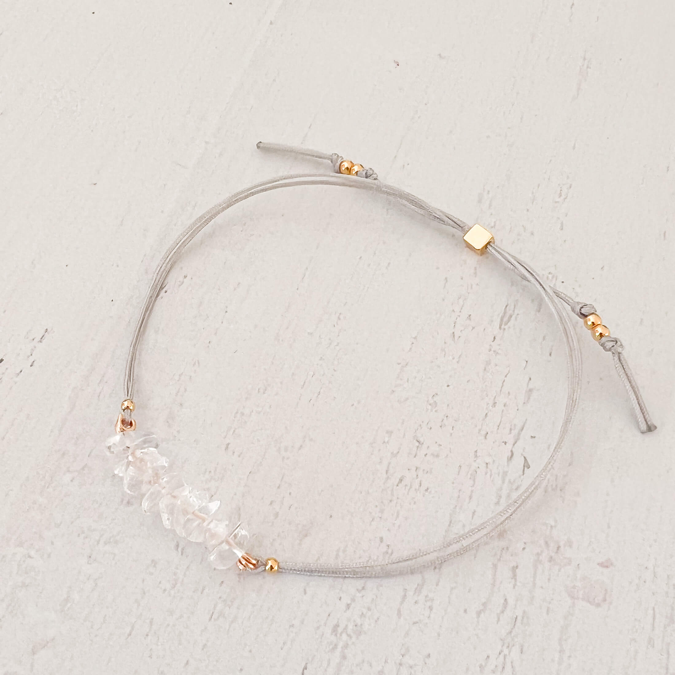 Quartz Crystal Natural Stone Bracelet with Gray Yarn