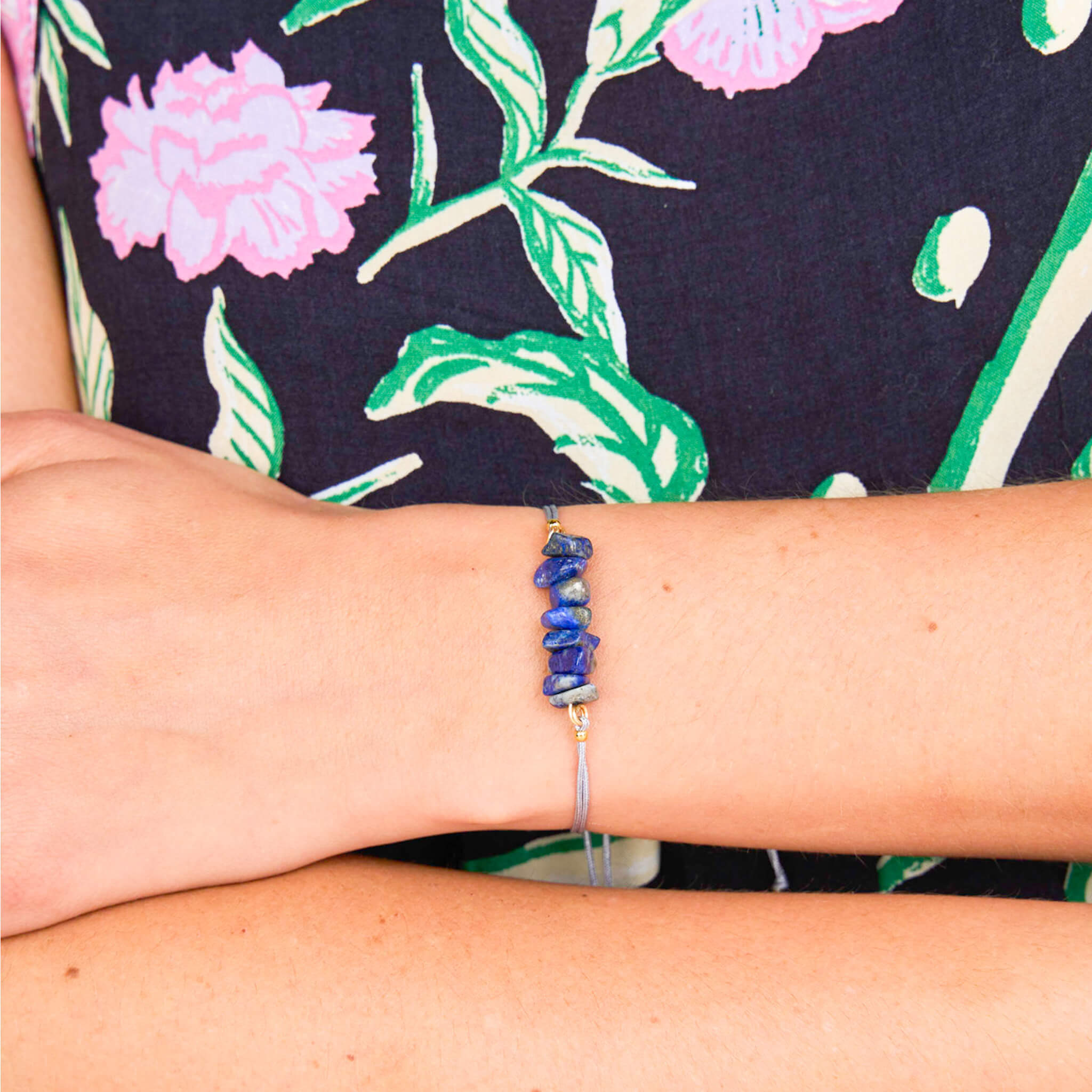 Lapis Lazuli Natural Stone Bracelet with Gray Yarn