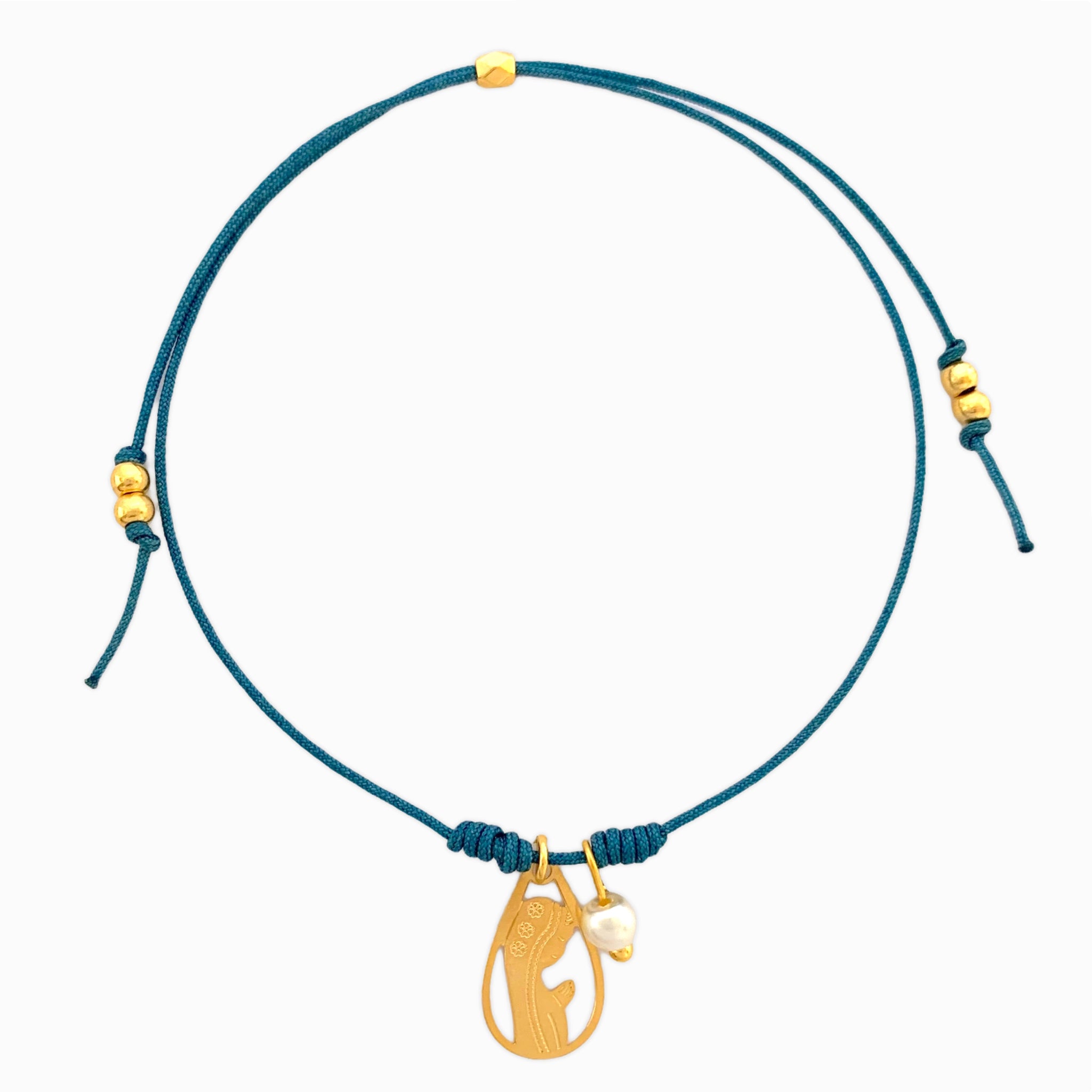 Virgin Mary Bracelet with Yarn